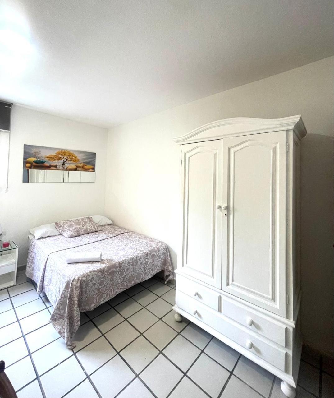 גרנדה Habitacion Muy Centrica. מראה חיצוני תמונה